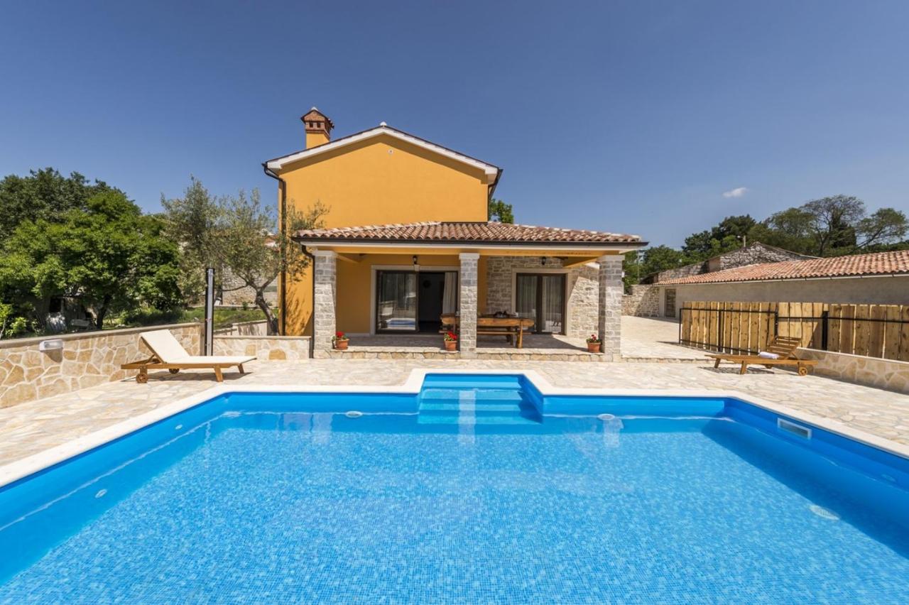 Spacious Four-Bedroom Villa Marija Klostar Dış mekan fotoğraf