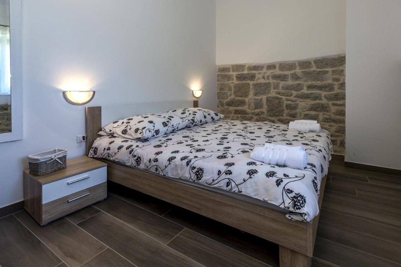 Spacious Four-Bedroom Villa Marija Klostar Dış mekan fotoğraf