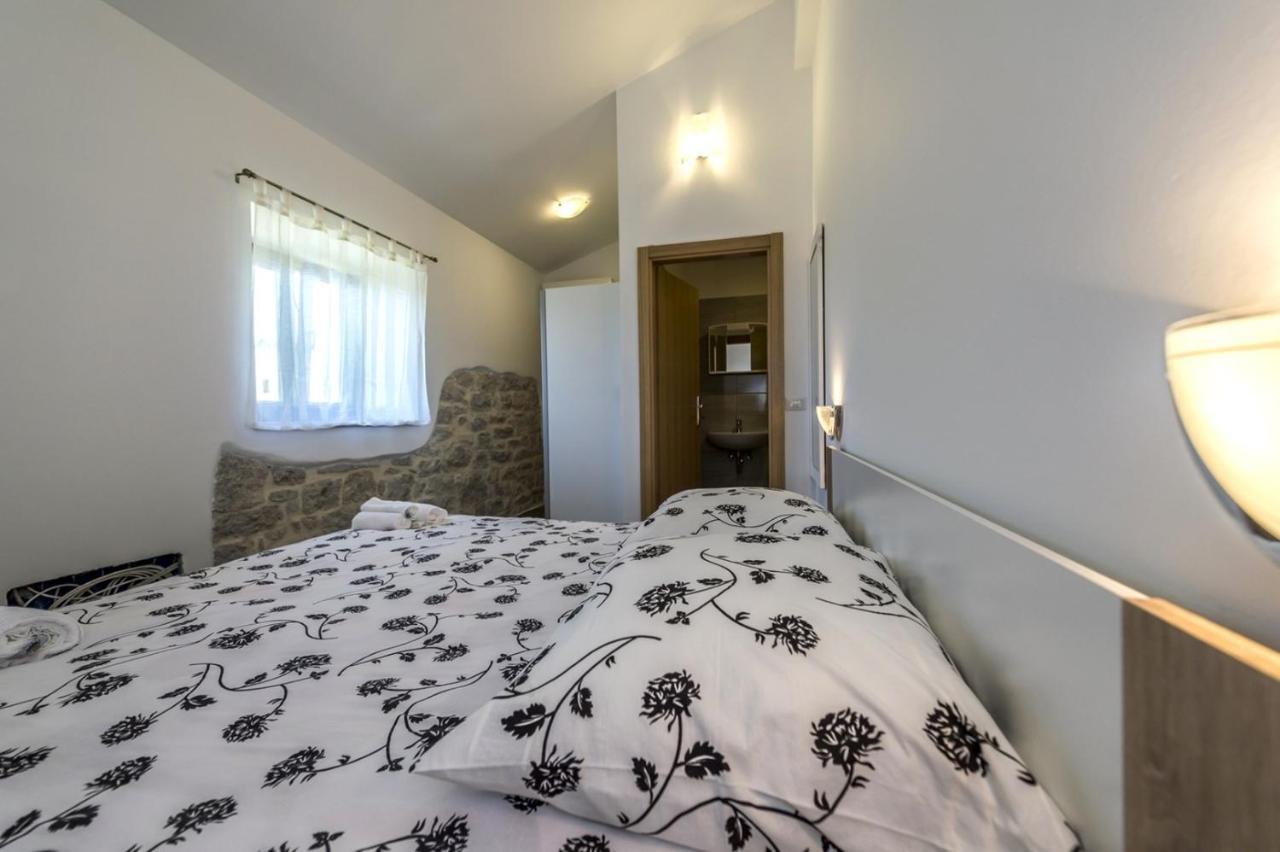 Spacious Four-Bedroom Villa Marija Klostar Dış mekan fotoğraf