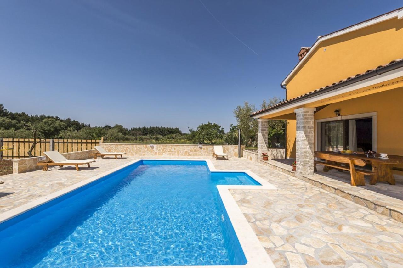 Spacious Four-Bedroom Villa Marija Klostar Dış mekan fotoğraf